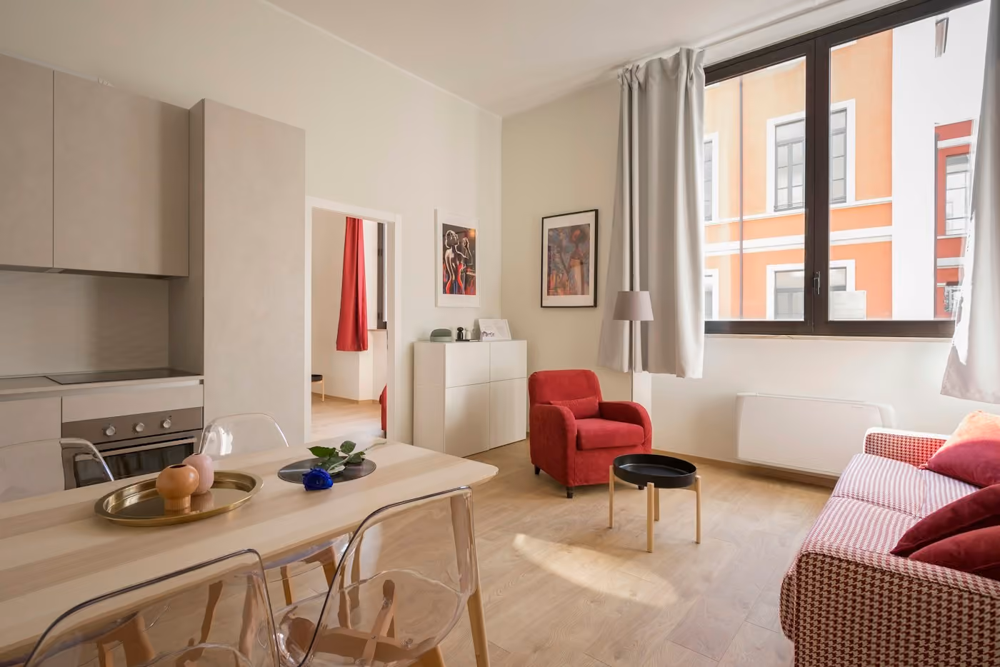 Illustrative sample photo: Apartment interior. Source: Unsplash (photo-1522708323590-d24dbb6b0267).