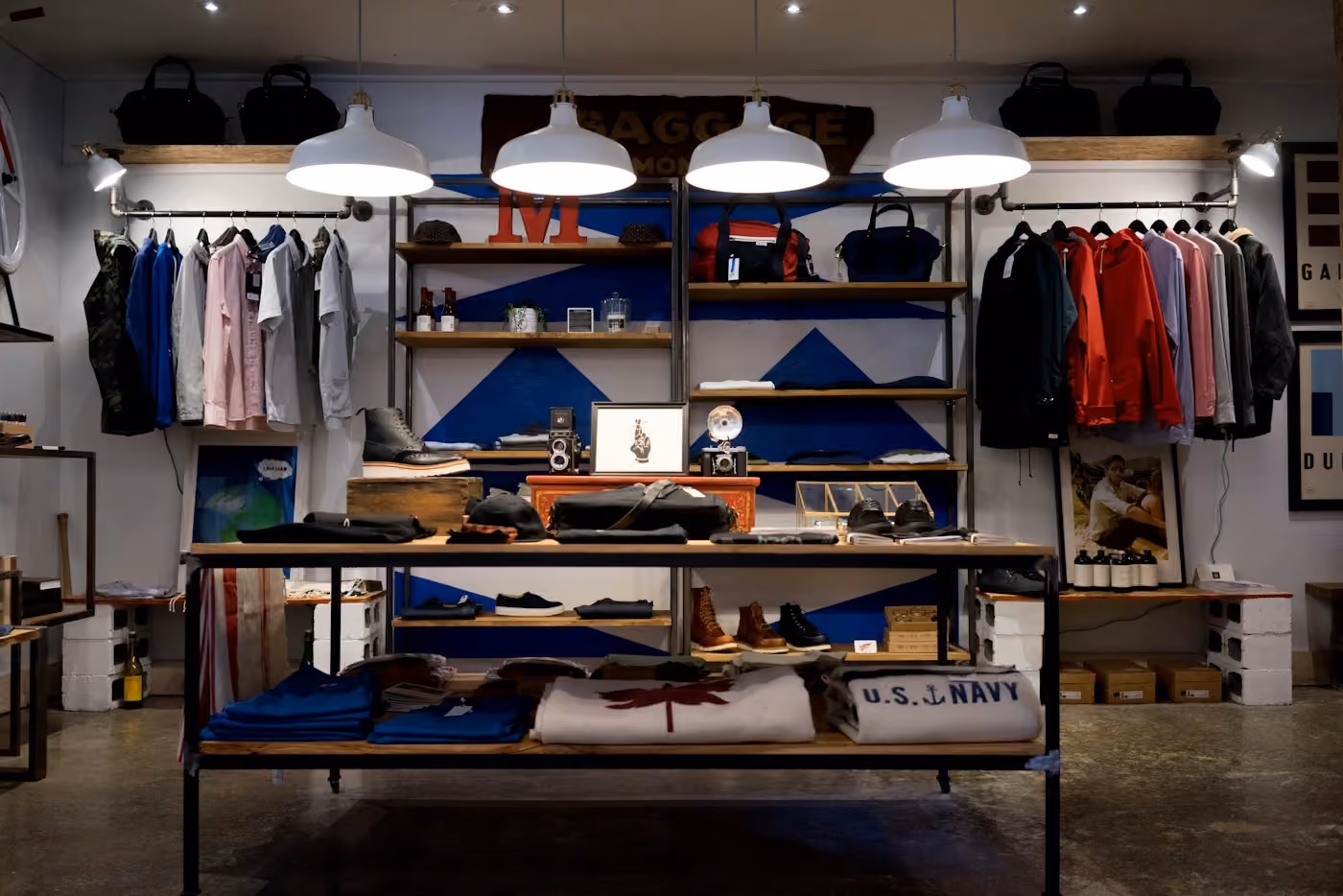 Illustrative sample photo: Retail shop interior. Source: Unsplash (photo-1441986300917-64674bd600d8).